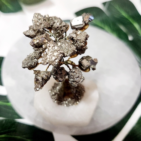 Pyrite gemstone tree Lucky Tree - Picture 3 of 7
